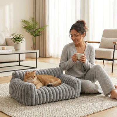 Canapé pour chat FéliSofa™ gris anthracite nervuré — vue lifestyle salon