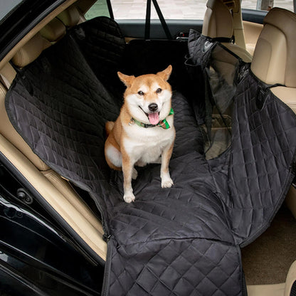 Chien assis sur Housse pour voiture pour chien | Moustiquaire